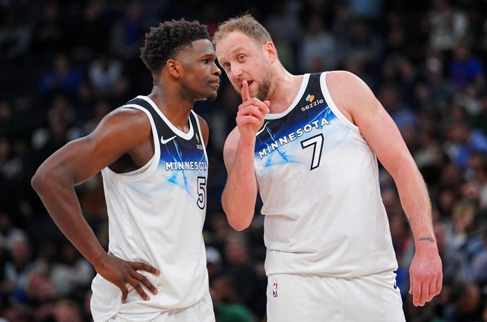 Joe Ingles, jugador australiano, uno de los jugadores más veteranos de la NBA 2024-2025.