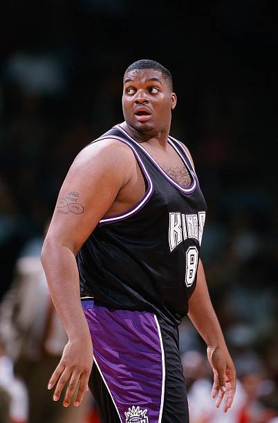 Oliver Miller, 172 kilogramos, jugador más pesado en la historia de la NBA.