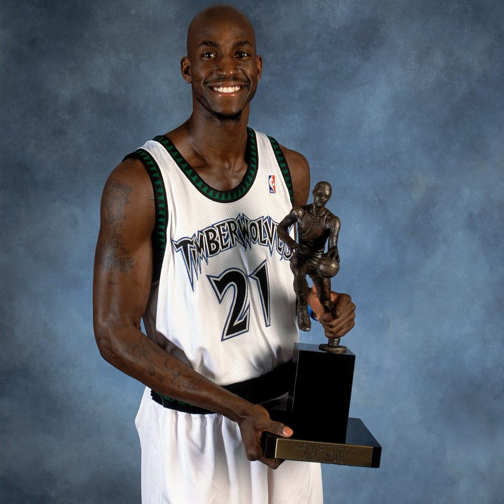 Kevin Garnett, MVP 2003-2004, uno de los jugadores con más temporadas en la historia de la NBA.