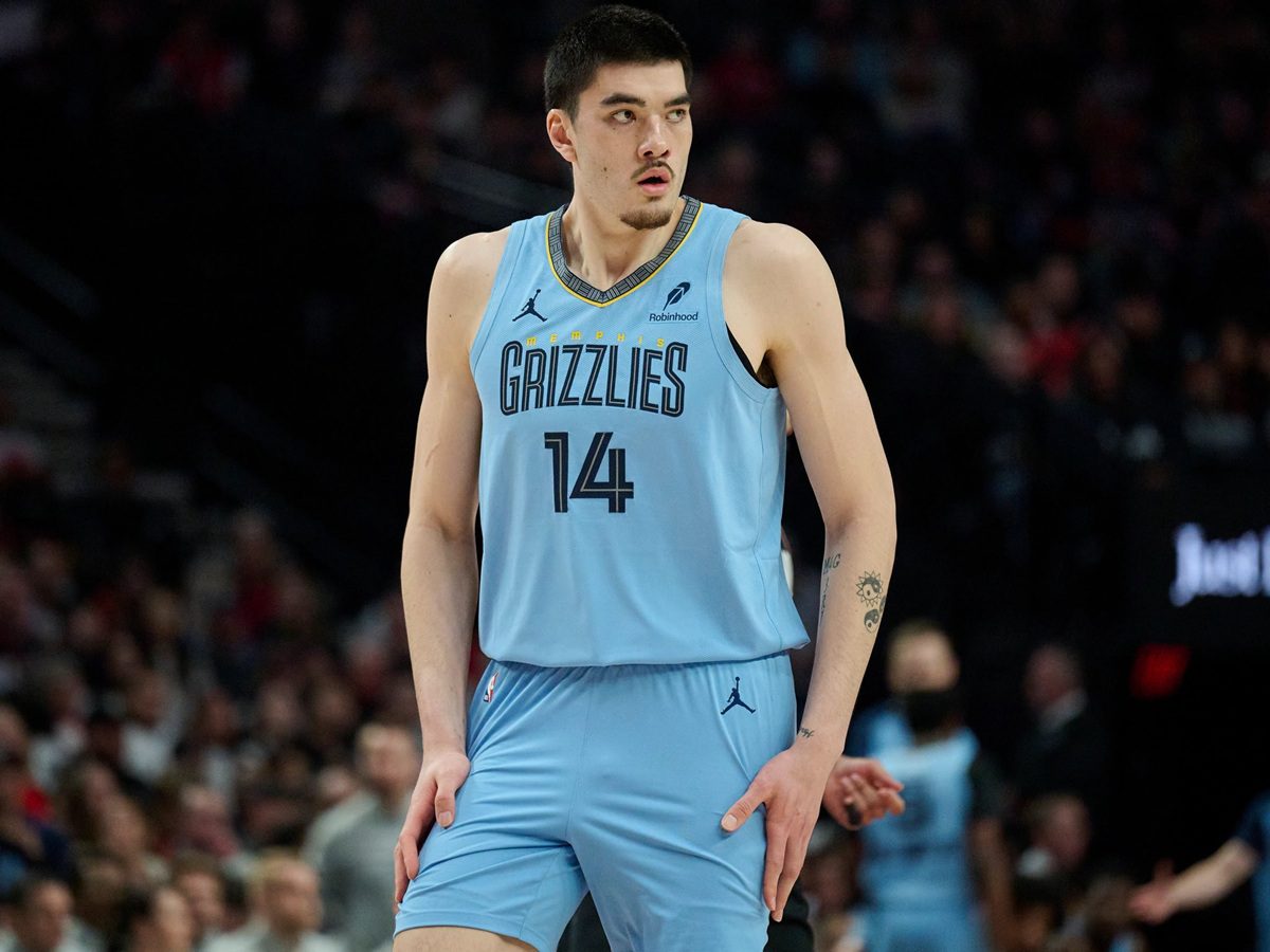 Zach Edey, 138 kilogramos, el jugador más pesado de la NBA 2025-2026.