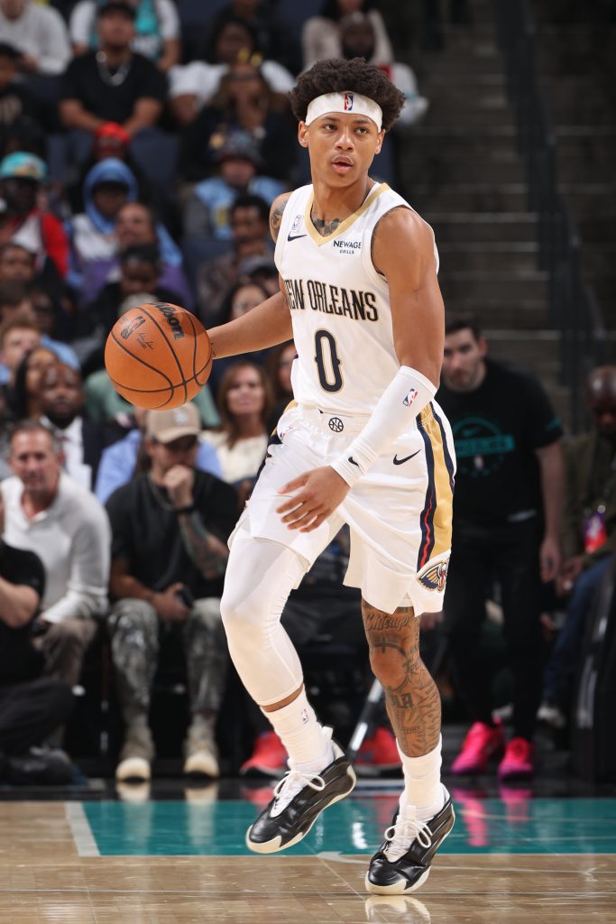 Jeremiah Fears, jugador de New Orleans Pelicans, uno de los jugadores más jóvenes de la NBA 2025-2026.