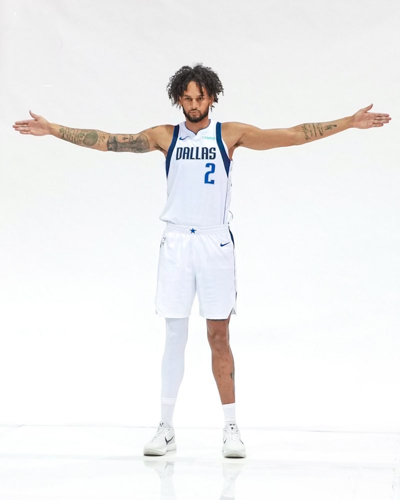 Dreck Lively III, envergadura de 236 cm, uno de los jugadores con más envergadura de la NBA.
