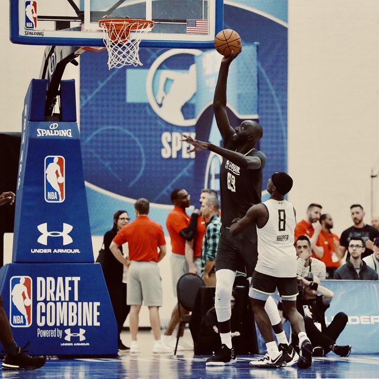 Tacko Fall, segunda mayor envergadura en la historia de la NBA.