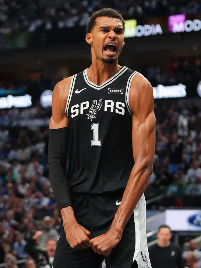 Victor Wembanyama, envergadura de 244 cm, el jugador con más envergadura de la NBA.