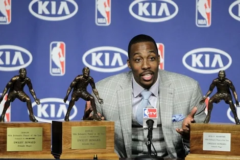 Dwight Howard, uno de los mejores defensores en la historia de la NBA, ganó tres premios a Mejor Defensor.